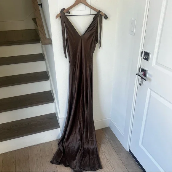 NWT Reformation Pernille Silk Maxi Dress in Magnetic Brown, Flaw - Picture 6 of 10